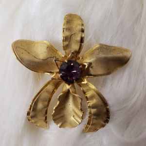 Vintage Iris Amethyst Brooch